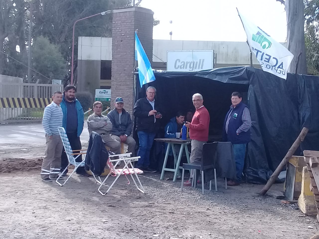 Protesta del SOEA en Cargill por descuentos indebidos. Posible medida de Fuerza.