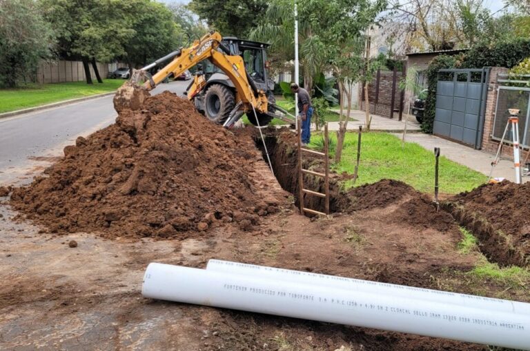 Avanza la construcción de la planta depuradora para las cloacas de Bouchard y los barrios del sur