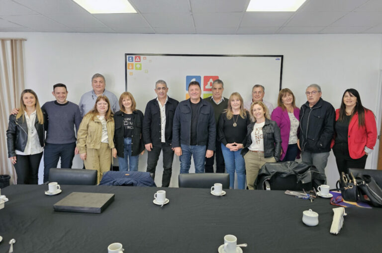 La Municipalidad reconoció la labor profesional y solidaria de los farmacéuticos sanlorencinos