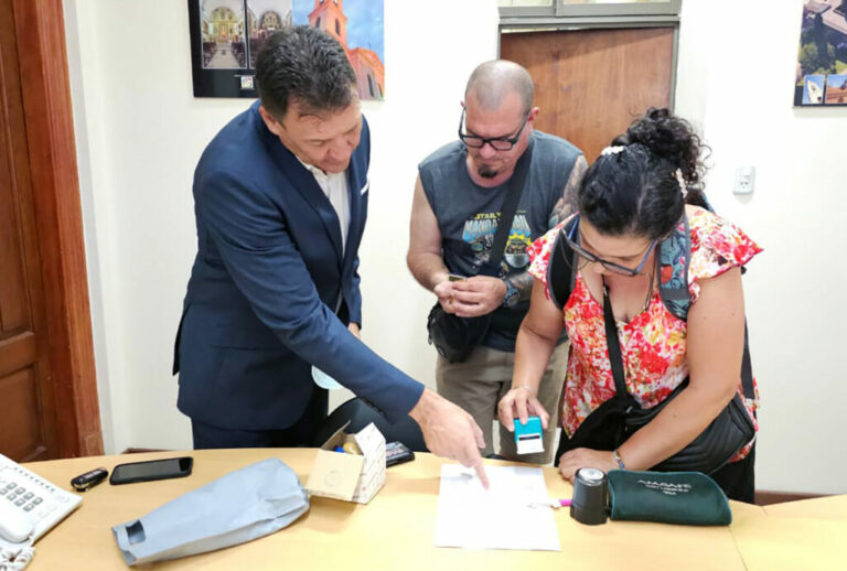 La Municipalidad otorgó más de 15 millones de pesos a la escuela Nº 219 de barrio Las Quintas La Municipalidad otorgó más de 15 millones de pesos a la escuela Nº 219 de barrio Las Quintas