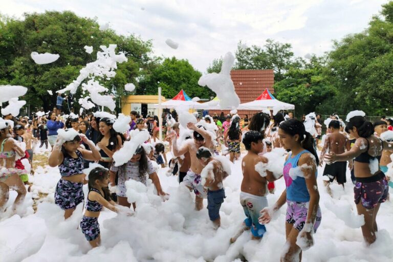 Más de 1.200 chicos de todos los barrios disfrutaron del Poli gracias a la Colonia de Vacaciones Municipal Más de 1.200 chicos de todos los barrios disfrutaron del Poli gracias a la Colonia de Vacaciones Municipal