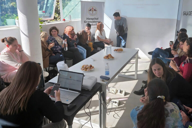 La Municipalidad y el Hospital Granaderos a Caballo articulan acciones para fortalecer la atención en salud mental La Municipalidad y el Hospital Granaderos a Caballo articulan acciones para fortalecer la atención en salud mental