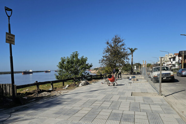 La Municipalidad transforma en una moderna rambla el tramo sur de la Costanera Parente La Municipalidad transforma en una moderna rambla el tramo sur de la Costanera Parente