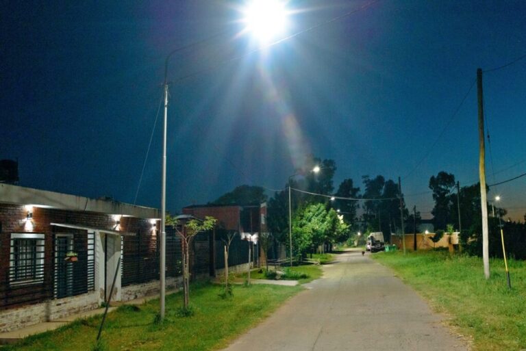 San Lorenzo potencia su alumbrado público: nuevas luces led en 34 cuadras de barrio Mitre